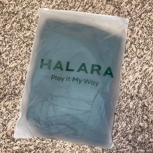 Size M green HALARA joggers mid-rise